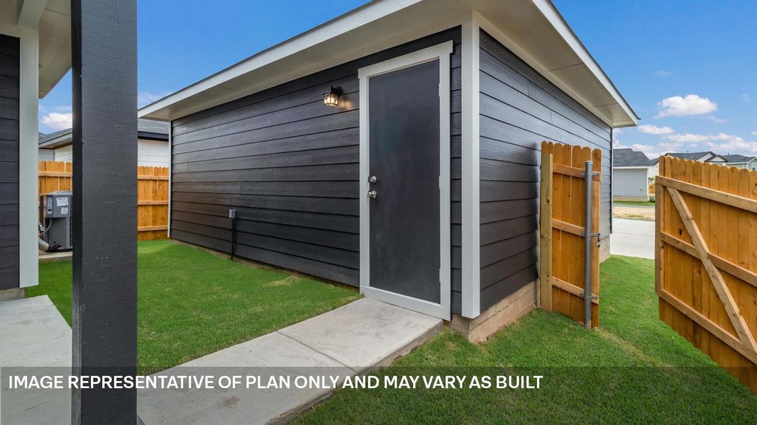 Exterior details and patio area of a home in Valverde, Bastrop (Image 2).