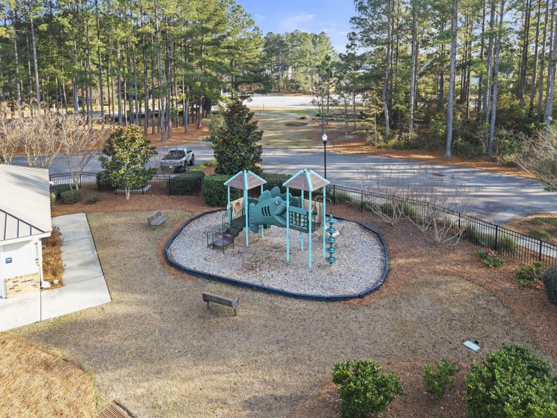 Community amenities in Lindera Preserve at Cane Bay Plantation: Arbor Collection, Summerville (Image 24).