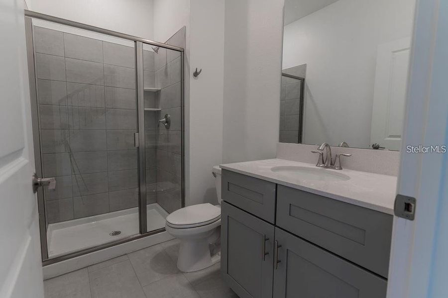 Spacious, unfurnished interior of a new home in , Kissimmee (Image 12).