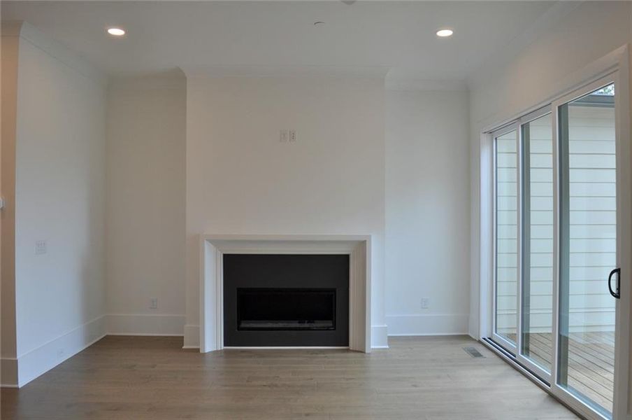 Spacious, unfurnished interior of a new home in , Marietta (Image 23).