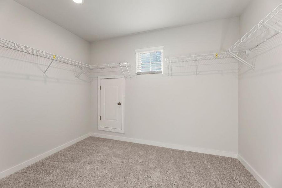 Spacious, unfurnished interior of a new home in Reserve at Gum Springs, Jefferson (Image 13).