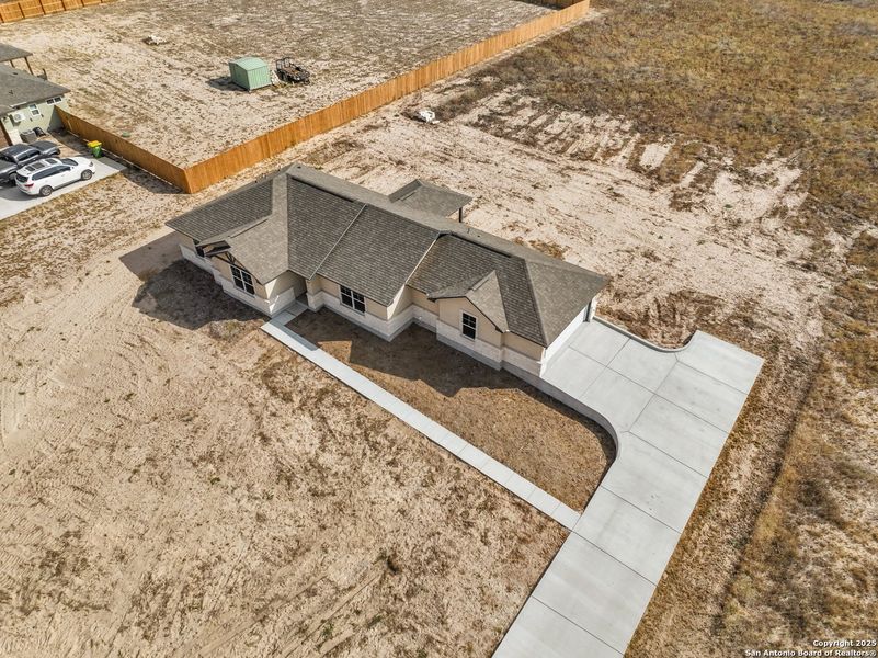 Image 40 of a home in .