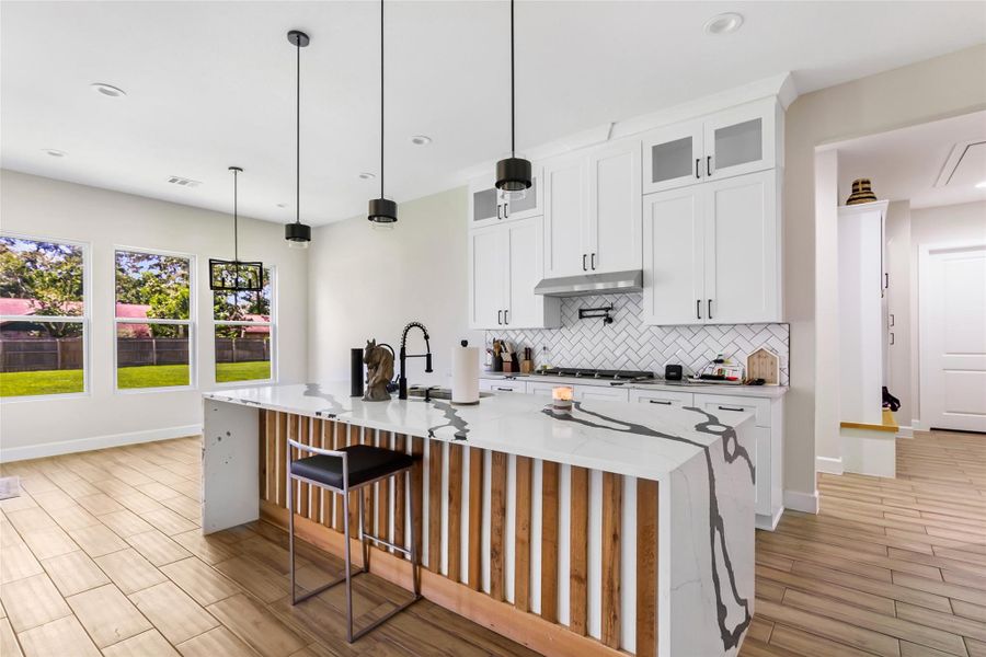 Large Chefs Kitchen