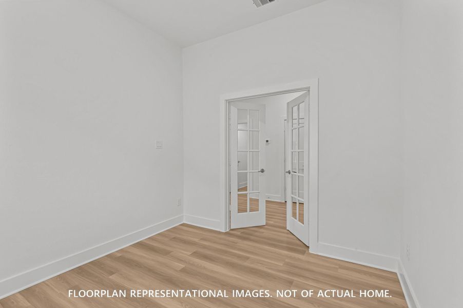 Image 29 of a home in Pinewood at Grand Texas.