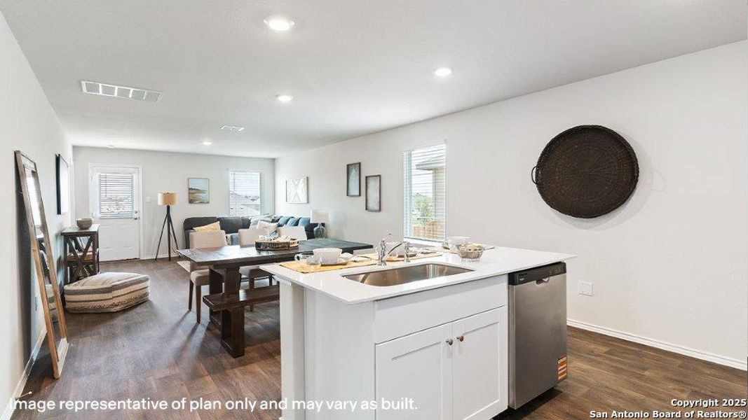 Furnished interior view inside a new home in Avenida, Converse (Image 10). Furnished interior view inside a new home in Avenida, Converse (Image 10).