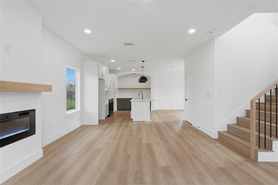 Spacious, unfurnished interior of a new home in , Dallas (Image 12). Spacious, unfurnished interior of a new home in , Dallas (Image 12).