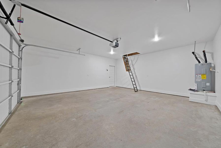 Spacious, unfurnished interior of a new home in , Fort Worth (Image 21). Spacious, unfurnished interior of a new home in , Fort Worth (Image 21).
