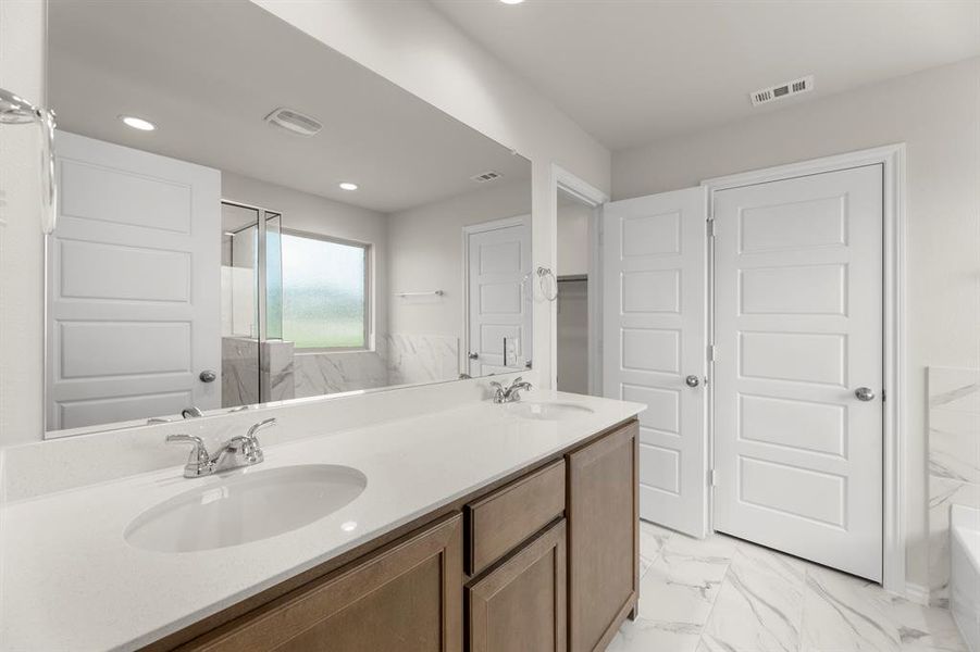 19. 3233 Timineri - Bath