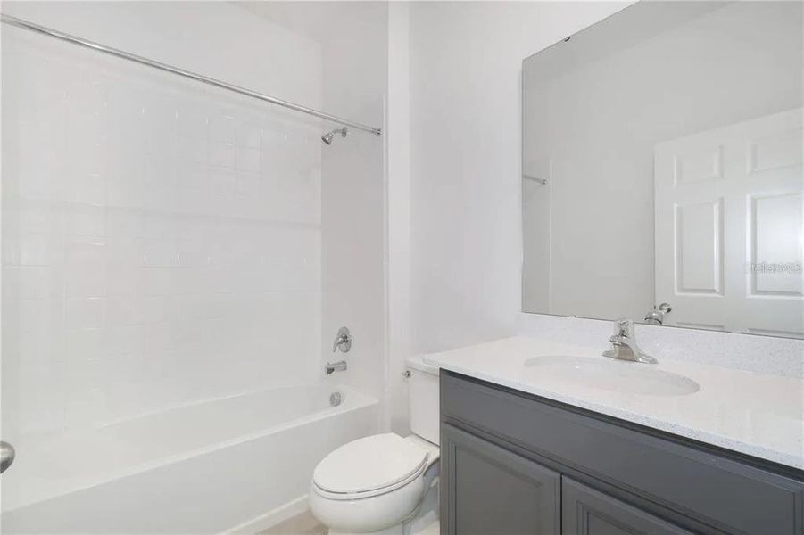 Furnished interior view inside a new home in , Winter Garden (Image 5).