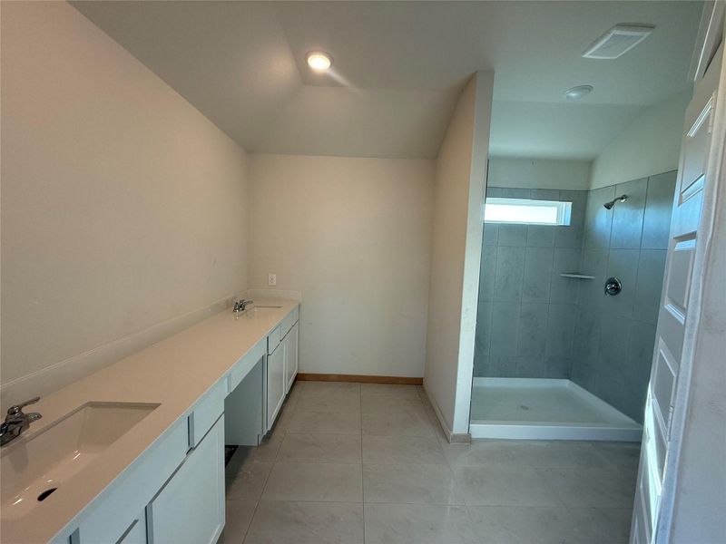 Furnished interior view inside a new home in Cielo, Conroe (Image 8). Furnished interior view inside a new home in Cielo, Conroe (Image 8).