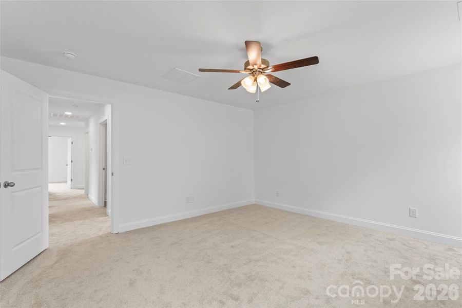 Spacious, unfurnished interior of a new home in , Kannapolis (Image 28).