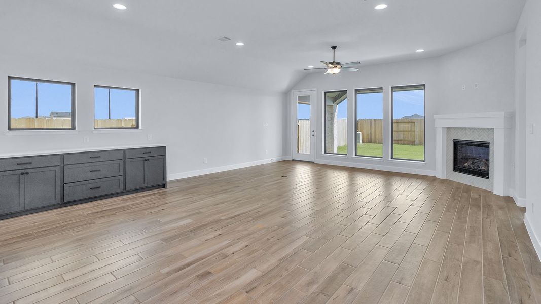 Spacious, unfurnished interior of a new home in Everly, Hockley (Image 76).
