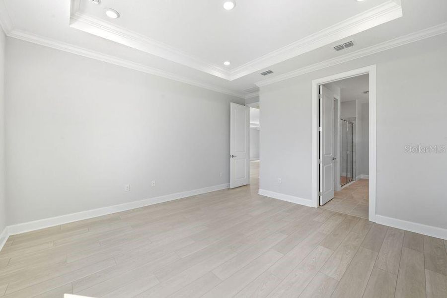 Spacious, unfurnished interior of a new home in Coasterra Community Group Page, Palmetto (Image 25).