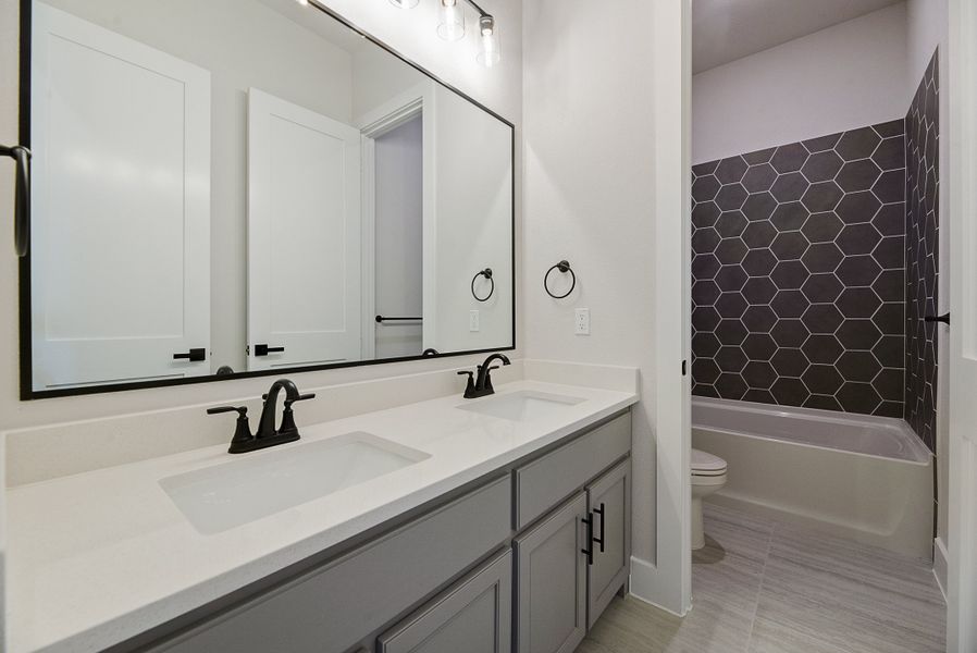 Furnished interior view inside a new home in Paloma Ranch, New Fairview (Image 9).
