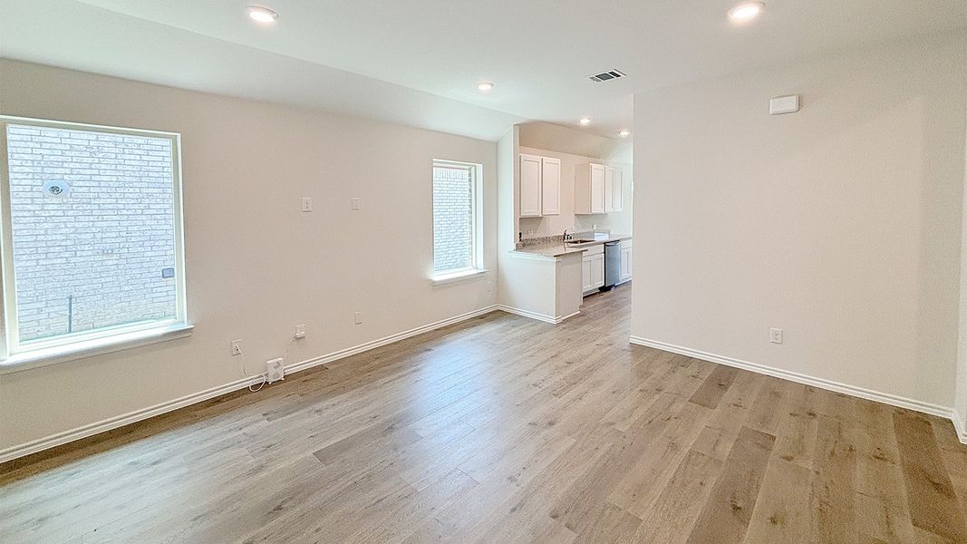 Spacious, unfurnished interior of a new home in Elevon, Lavon (Image 12). Spacious, unfurnished interior of a new home in Elevon, Lavon (Image 12).