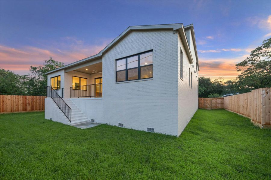 Front exterior of a new home in , Bellaire, TX, highlighting curb appeal (Image 34).