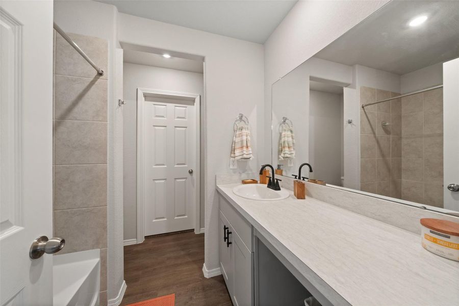 Furnished interior view inside a new home in Chapel Run, Montgomery (Image 24). Furnished interior view inside a new home in Chapel Run, Montgomery (Image 24).