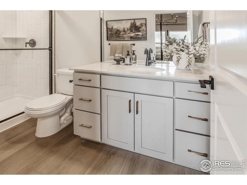 EXAMPLE PHOTO: MASTER BATH