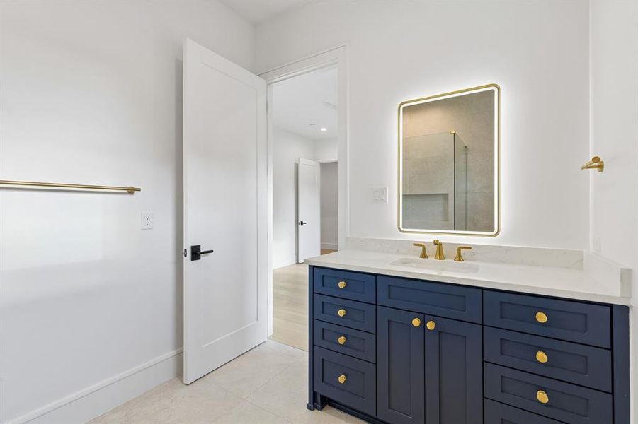 Furnished interior view inside a new home in , Dallas (Image 30).