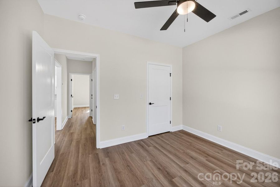 Spacious, unfurnished interior of a new home in , Rockwell (Image 35).