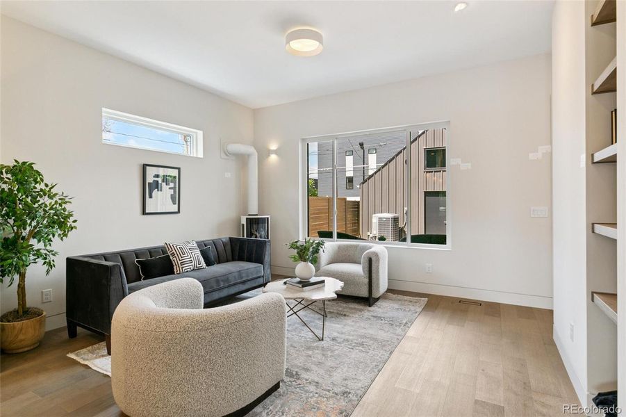 Bright spaces! ndersen Fibrex 100 Series Widows!Custom Maple Shelving!