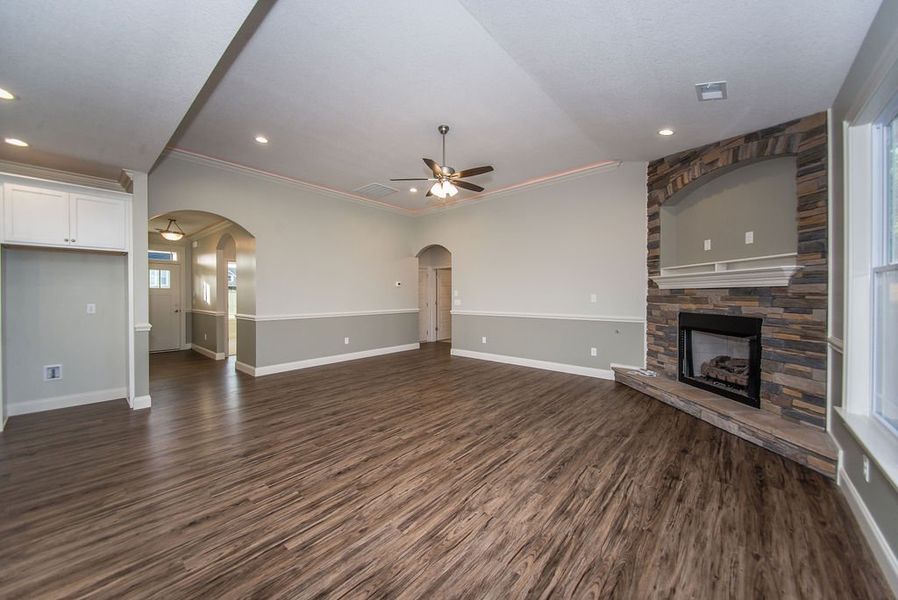 Representative unfurnished interior of a home built from the Mediterranean by Enchanted Homes in Lonesome Dove, San Antonio (Image 34).