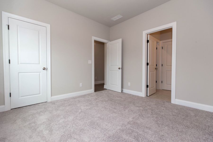 Representative unfurnished interior of a home built from the The Charleston by The Providence Group in Aberdeen, Hoschton (Image 38).