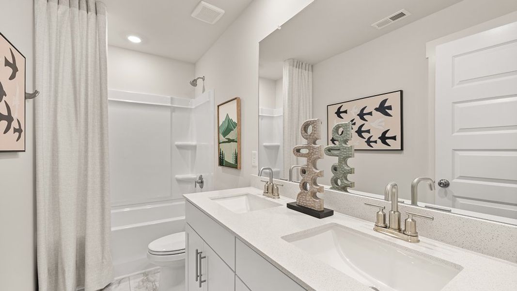 3741 Laurel Bath3 F2