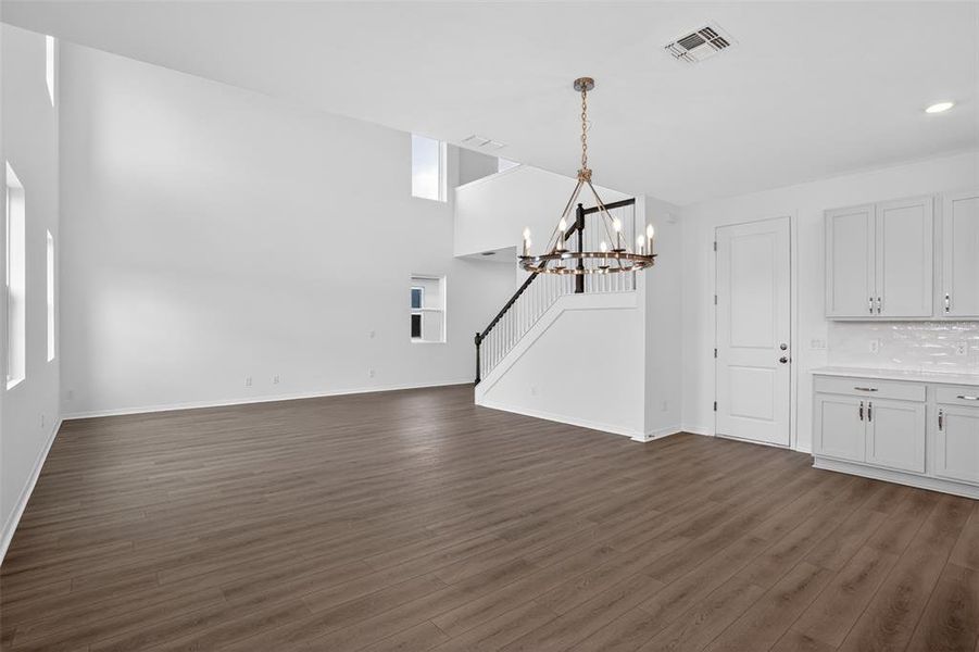 Spacious, unfurnished interior of a new home in Sunbrooke, St. Cloud (Image 22).