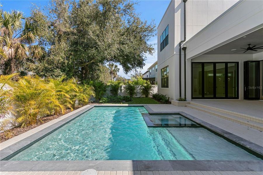 Exterior details and patio area of a home in , Tampa (Image 37).