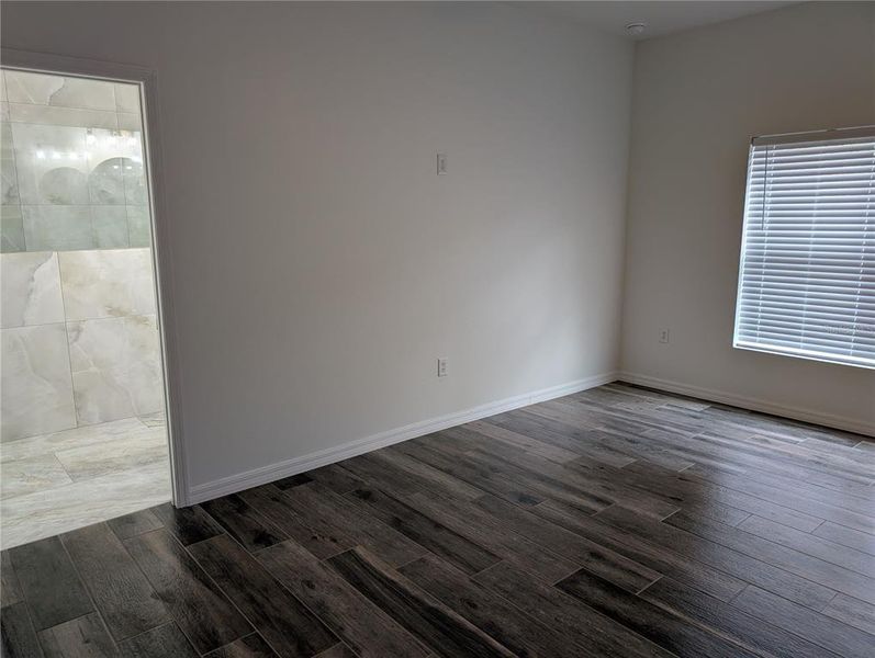 Image 82 of a home in .