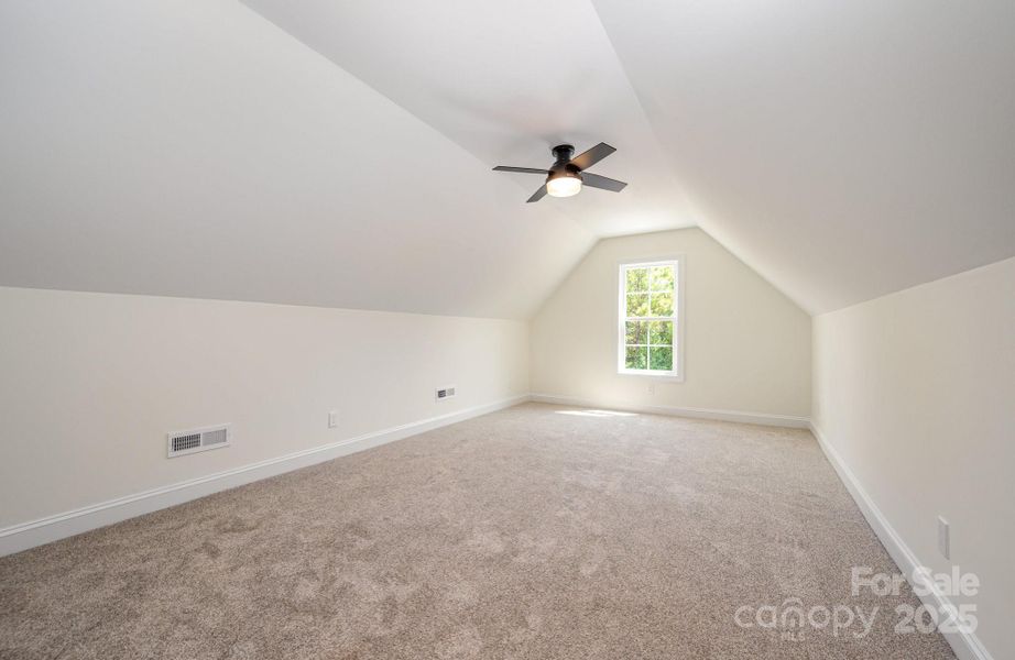 Spacious, unfurnished interior of a new home in , Salisbury (Image 24).