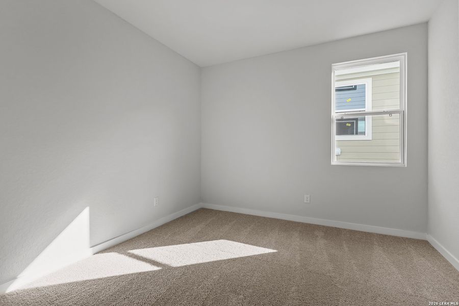 Spacious, unfurnished interior of a new home in Agave, San Antonio (Image 16).