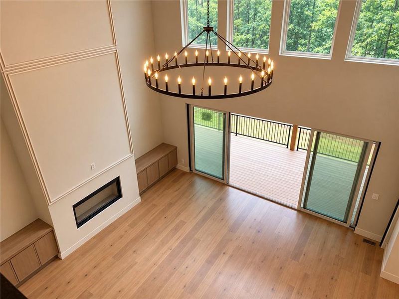 Spacious, unfurnished interior of a new home in , Sandy Springs (Image 9).