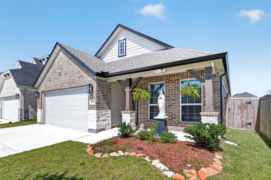 Front exterior of a new home in , Katy, TX, highlighting curb appeal (Image 22). Front exterior of a new home in , Katy, TX, highlighting curb appeal (Image 22).