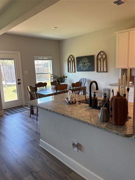 Furnished interior view inside a new home in Shadowbend, Anna (Image 15).