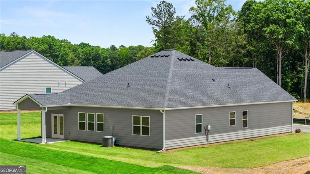 Exterior details and patio area of a home in , Buckhead (Image 15).