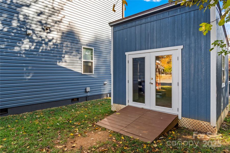 Exterior details and patio area of a home in , Winston-Salem (Image 19).