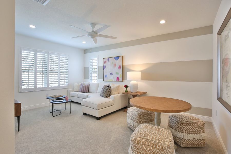 Representative furnished interior of a home built from the Lighthouse by Neal Communities in Boca Royale Golf & Country Club at Wellen Park, Englewood (Image 31).