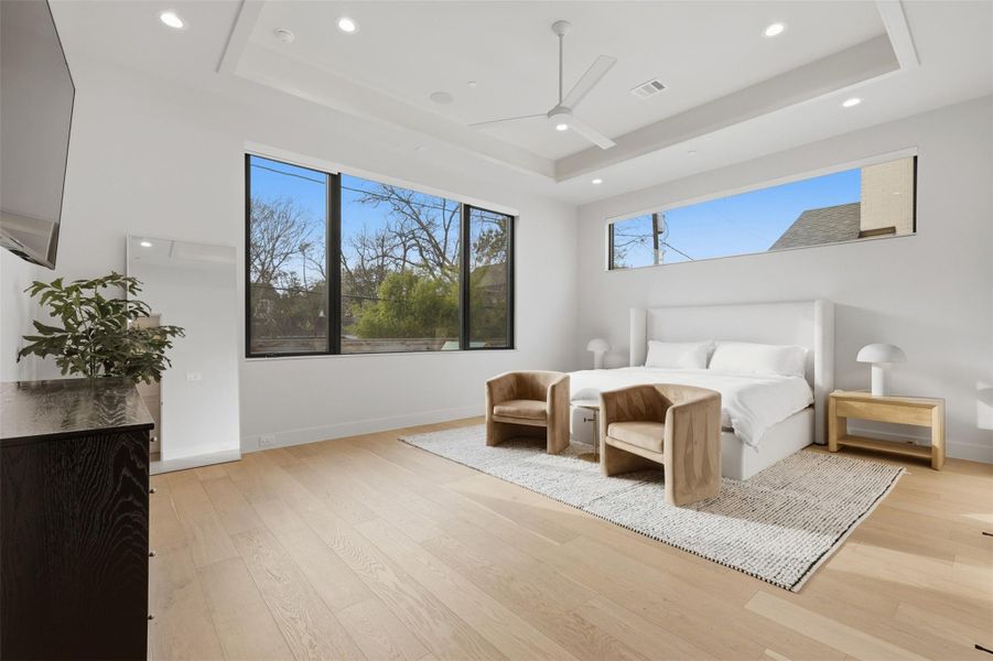 Furnished interior view inside a new home in , Bellaire (Image 16).