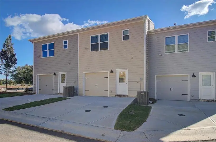 Exterior details and patio area of a home in Wildwood Place, Powder Springs (Image 4).