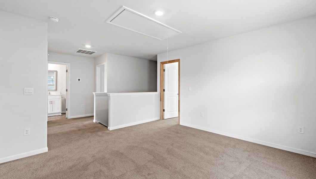 Spacious, unfurnished interior of a new home in Waverly Station, Greenwood (Image 18).