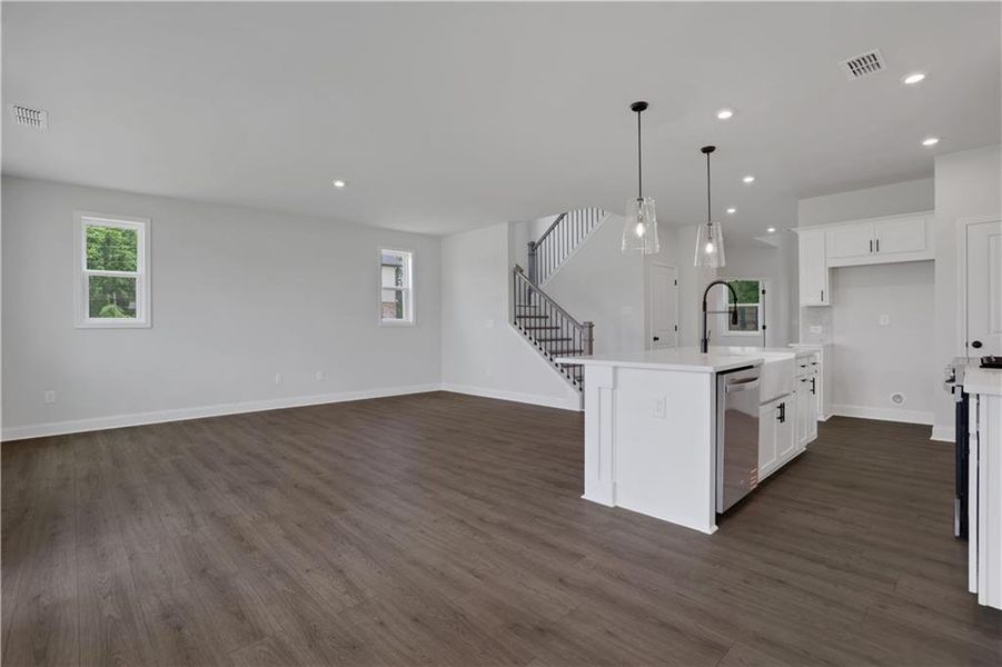 Spacious, unfurnished interior of a new home in Easton Walk, Lawrenceville (Image 16).