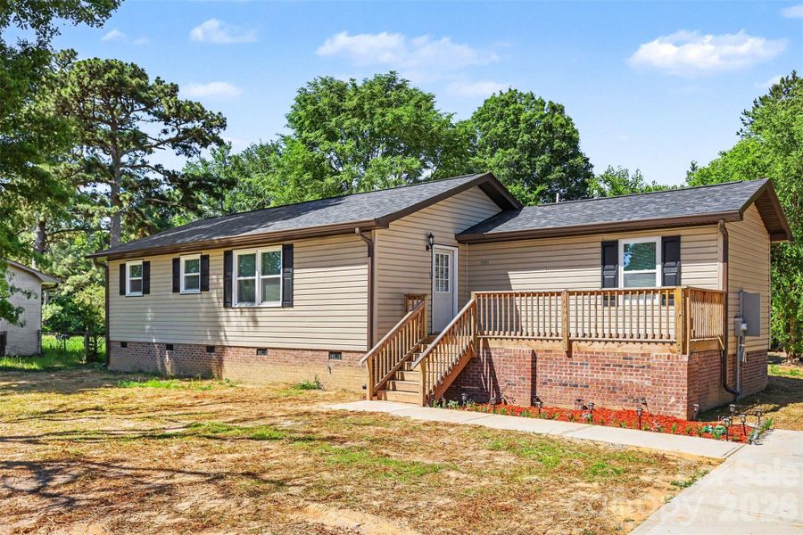 Exterior details and patio area of a home in , Rock Hill (Image 14).