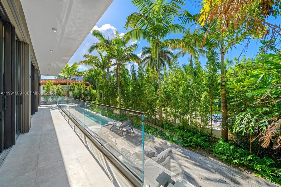 Exterior details and patio area of a home in , Miami Beach (Image 31).