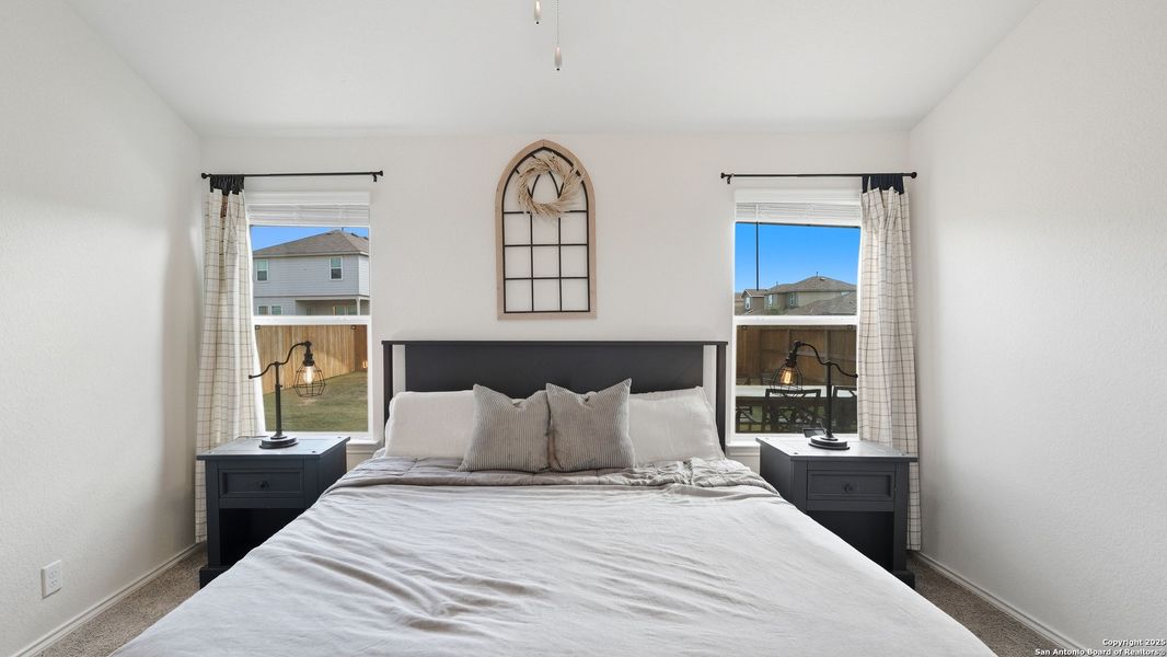 Furnished interior view inside a new home in , Floresville (Image 8).