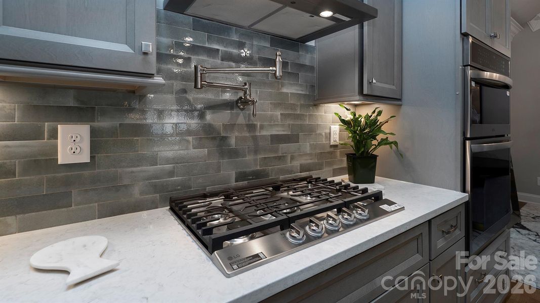 Gas cooktop Gas cooktop