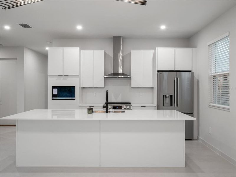 Furnished interior view inside a new home in , Lady Lake (Image 9).
