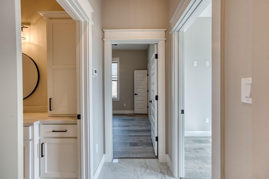 Spacious, unfurnished interior of a new home in , Beaumont (Image 24).