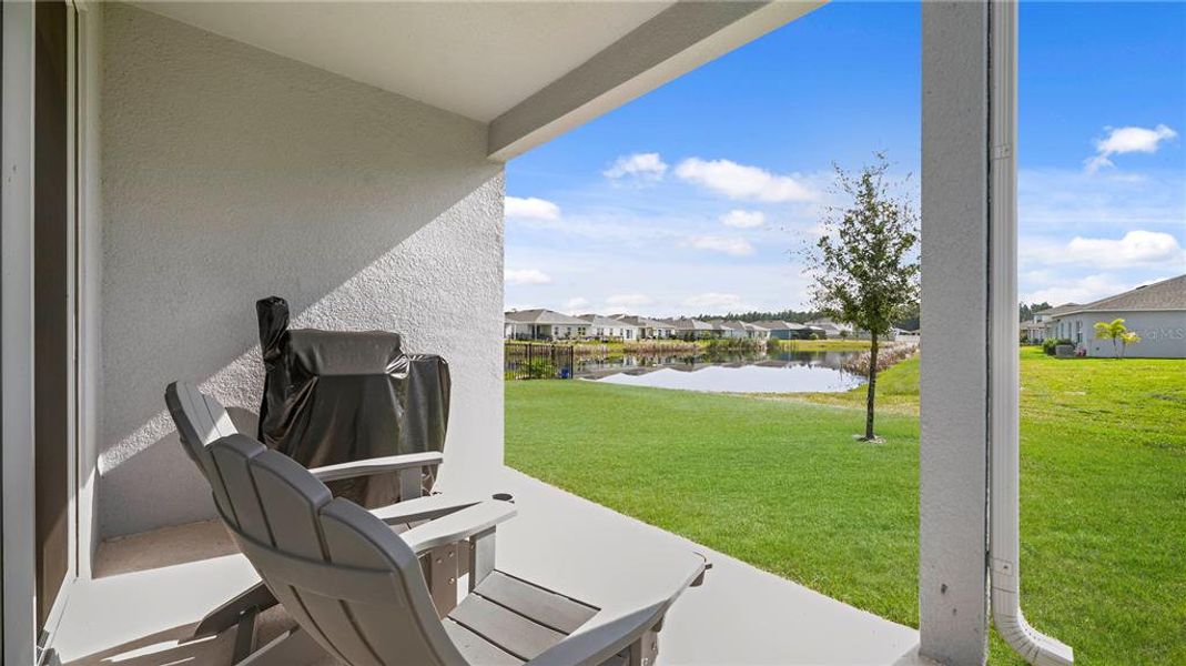 Exterior details and patio area of a home in , Daytona Beach (Image 2).